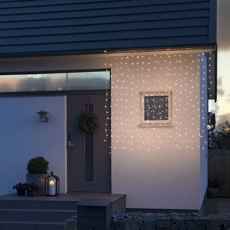 320-Led Frosted Amber Light Drop Curtain – Cascading Outdoor Ambiance 1