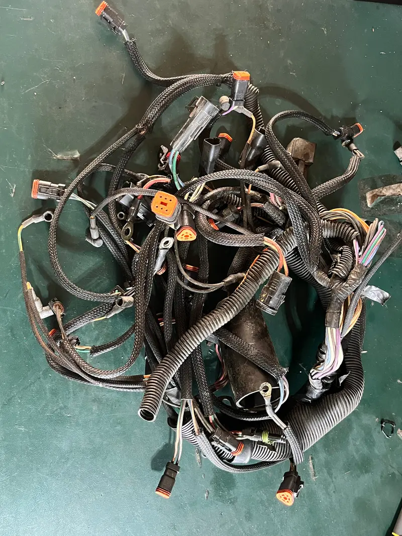 Evinrude Ficht 200–250 Hp Two-Stroke Engine Cable Harness (Part #0586582) 1